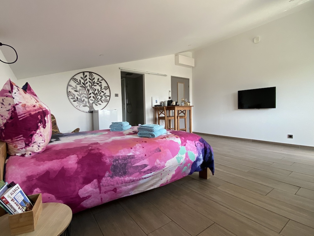 Comfort Double Room, Ensuite, Garden View (Chambre Granny) - Photo 29