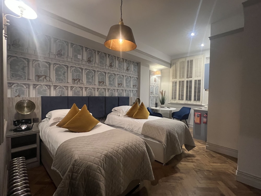 Luxury Twin Room, Private Bathroom, Garden View photo 3