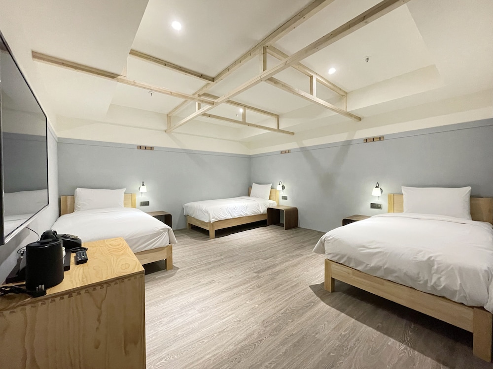 Economy Triple Room - Photo 1