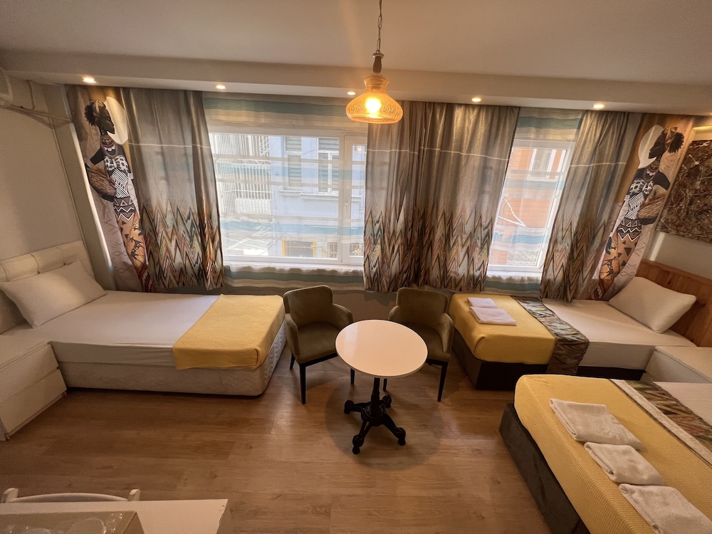 Basic Double or Twin Room photo 1