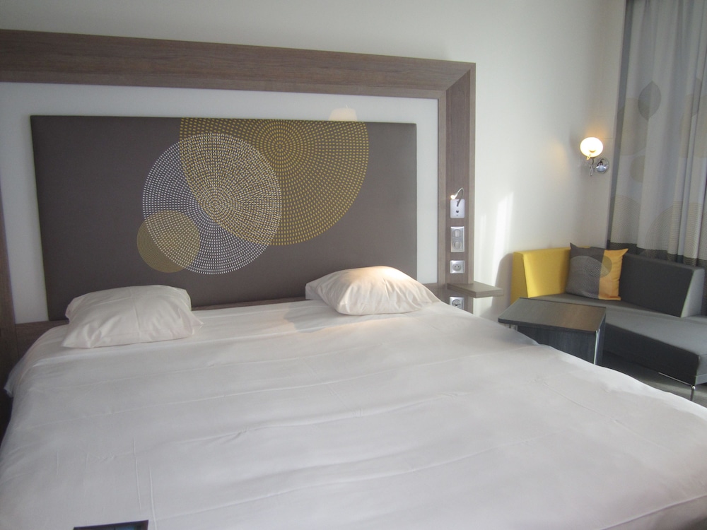 Superior Room, 1 Double Bed with Sofa bed - Photo 4