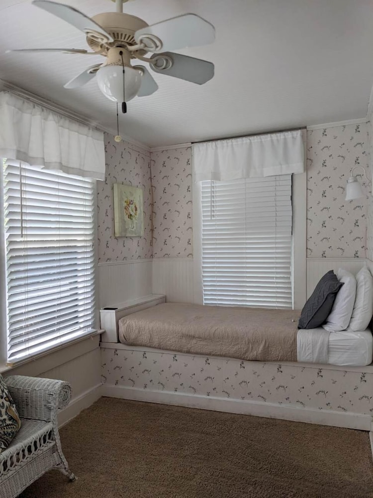Garden Room photo 2