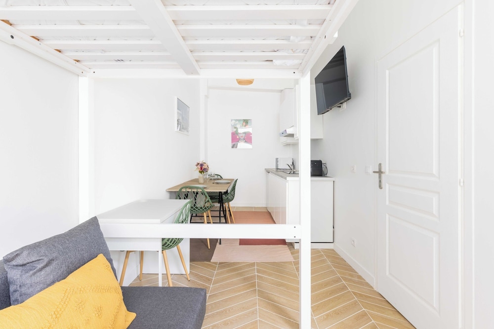 Apartment photo 3