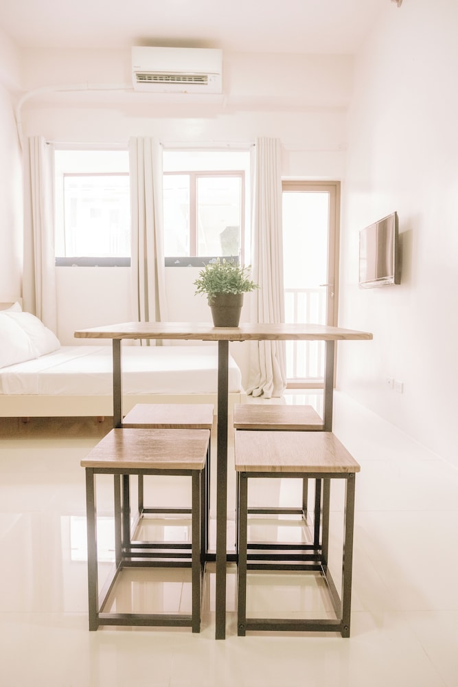 Condo, 1 Bedroom