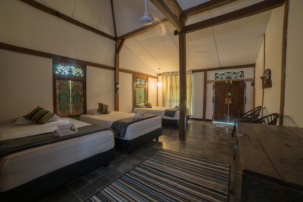 Jepara Triple Bed - Photo 5