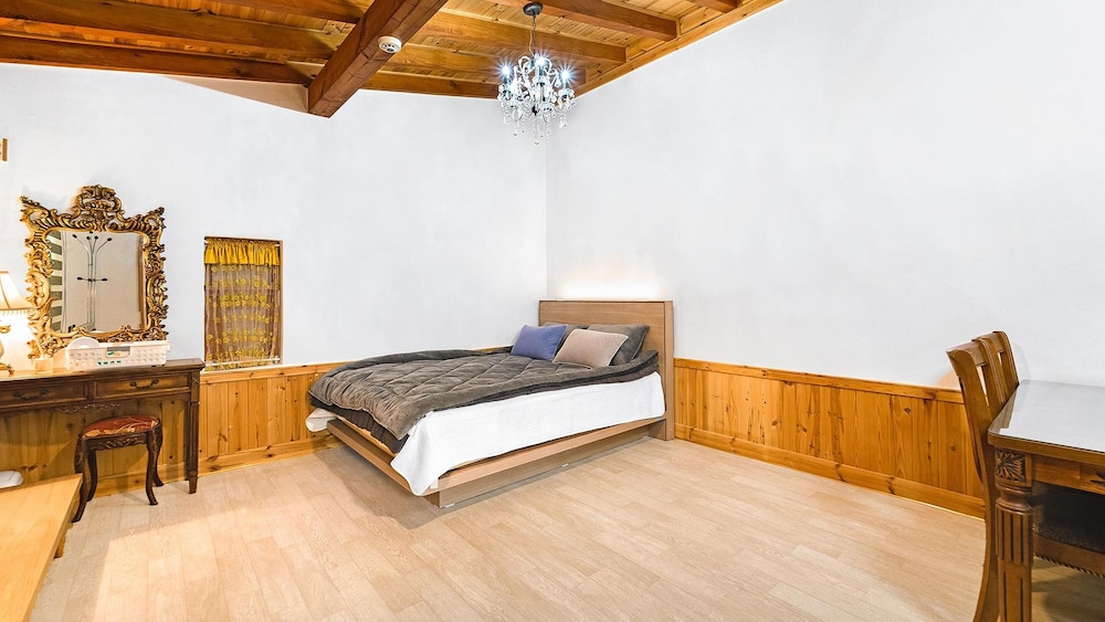 Basic Room, 1 Bedroom (202(PET)) - Photo 3