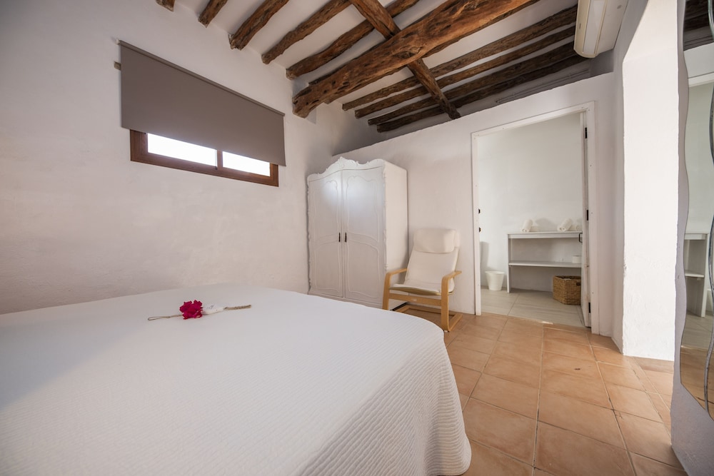 Superior Quadruple Room, Accessible, Ensuite ( Sa Caleta) photo 2