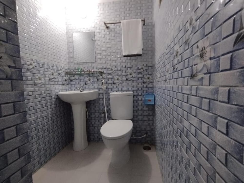 Basic Single Room photo 2