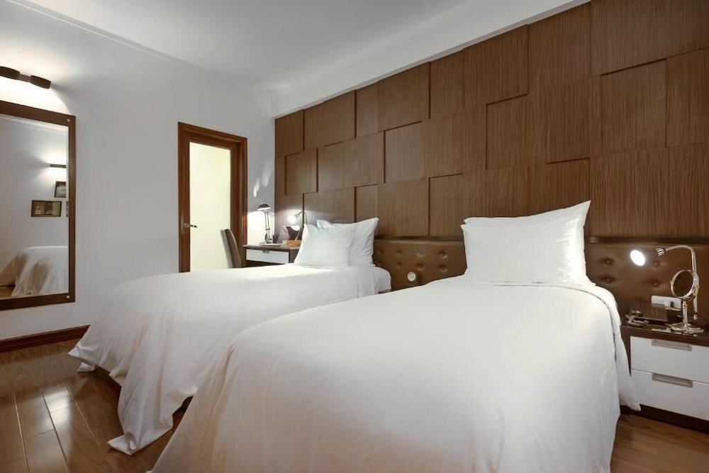 Standard Double or Twin Room - No Window photo 3