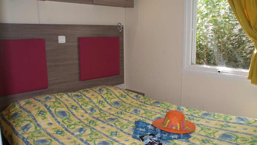Mobile Home, 3 Bedrooms photo 1