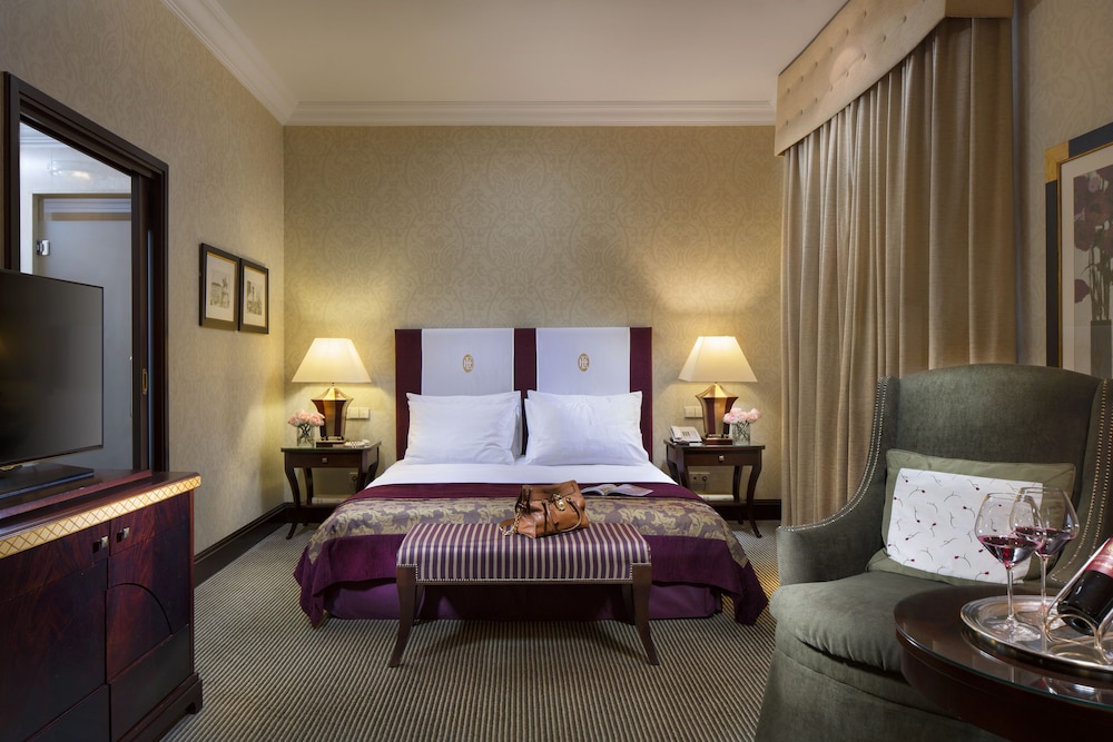 Superior Room, 1 King Bed - Photo 1