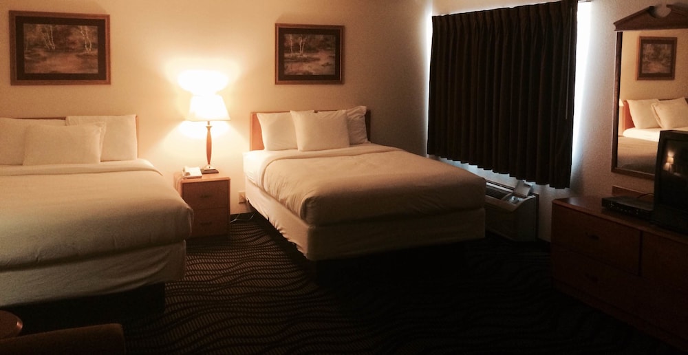 Standard Room, 2 Queen Beds, Refrigerator & Microwave photo 1