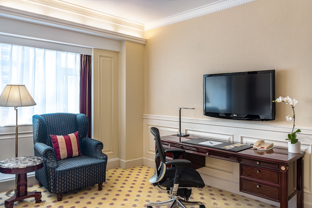 Junior Studio Suite, 1 King Bed (High Floor) - Photo 1