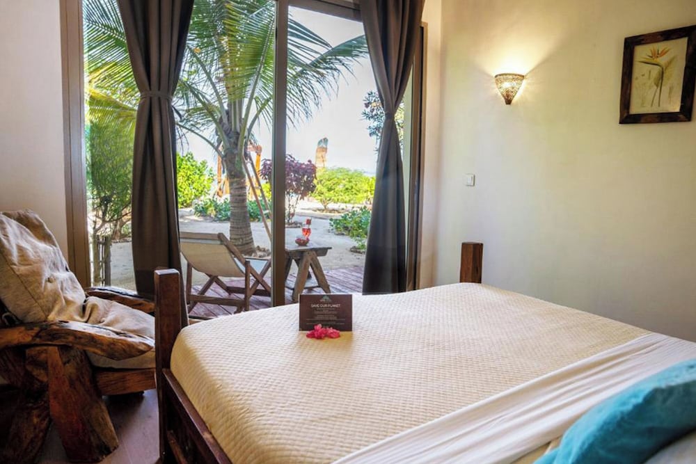 Superior Villa, 1 King Bed with Sofa bed, Kitchenette, Ocean View photo 3