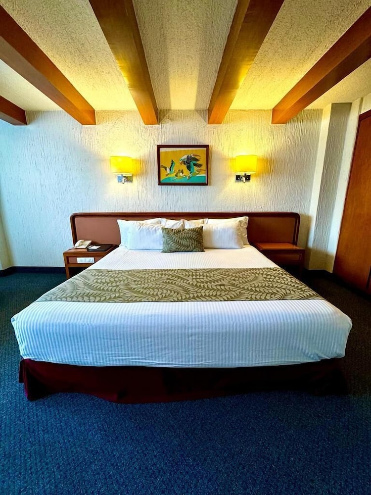 Elite Room