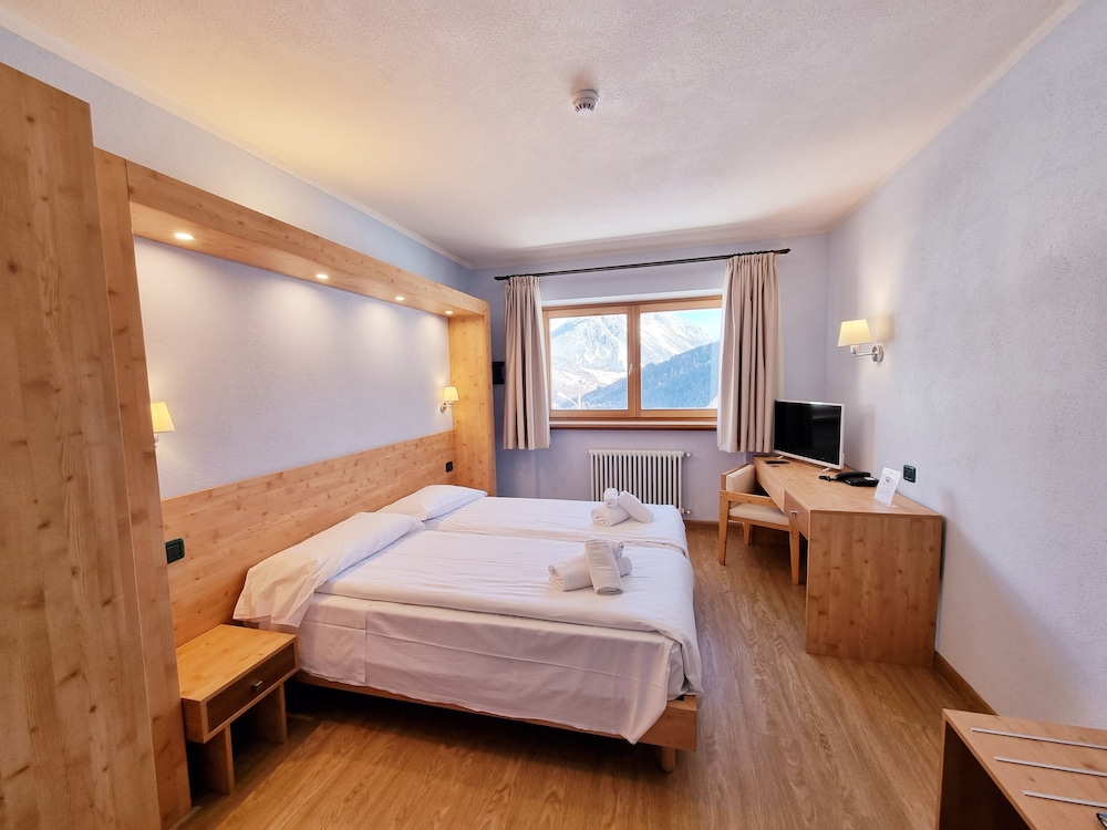 Superior Room, Mountain View