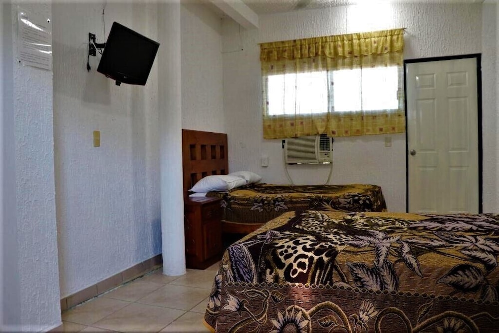 Basic Quadruple Room photo 1