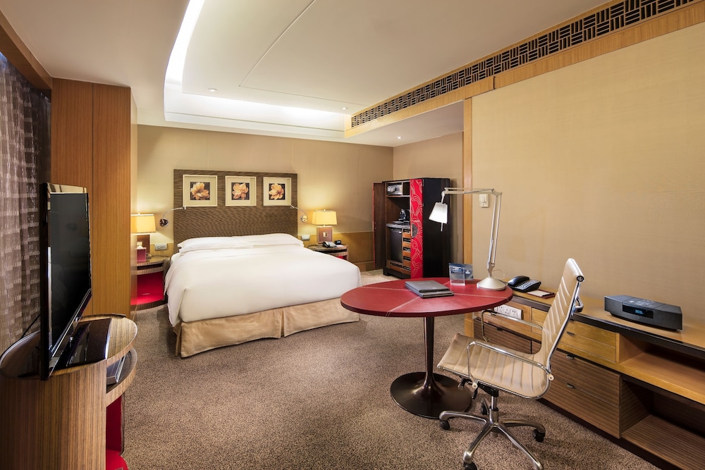 King Imperial Suite