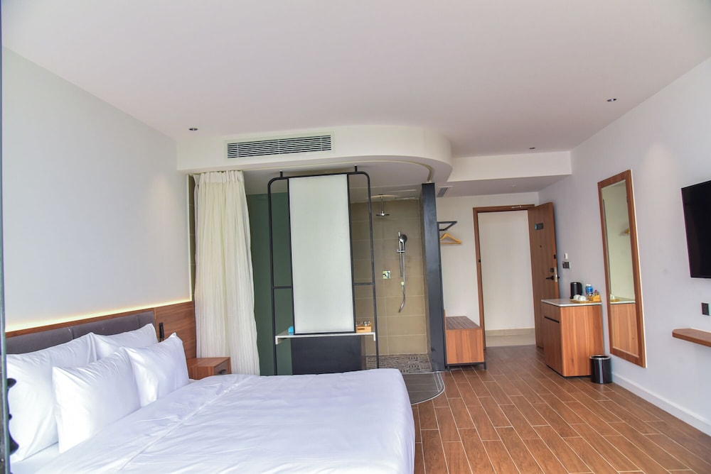 Executive Room, 1 King Bed, Private Bathroom, Sea View