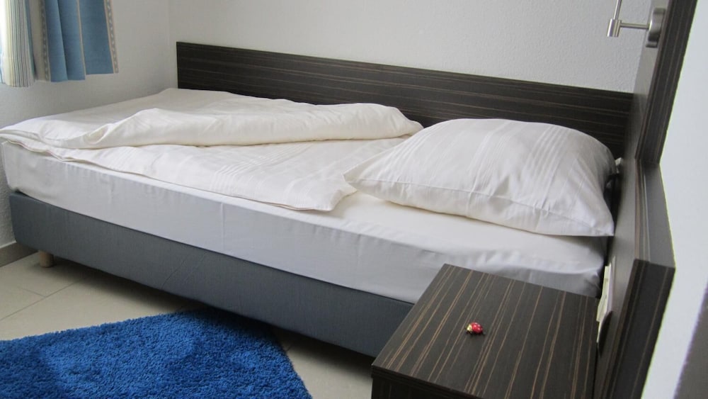 Basic Single Room photo 1