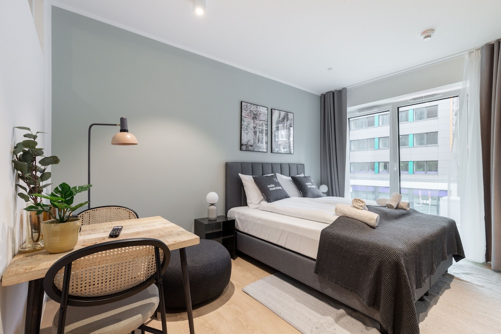 Suite M - Photo 10