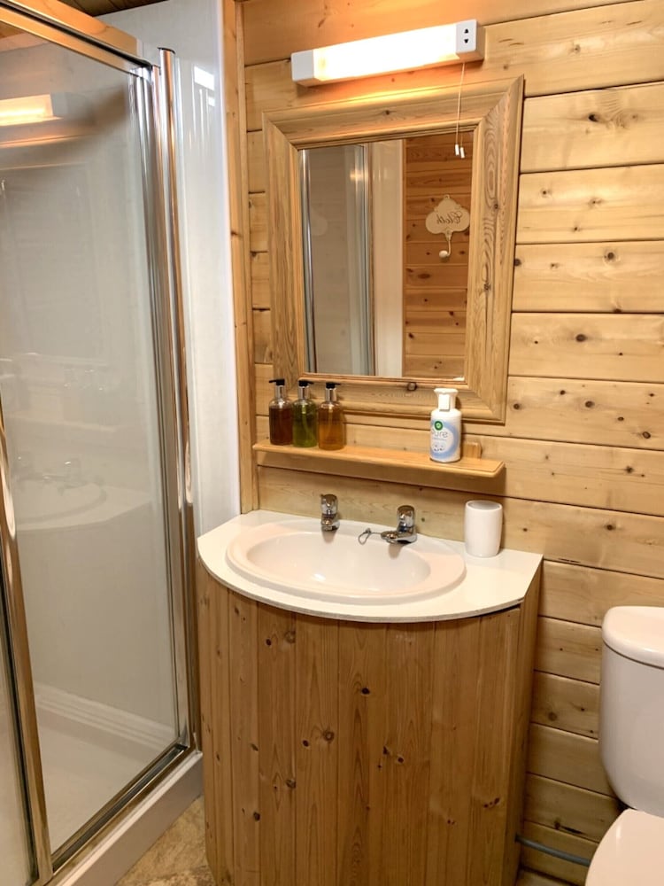 Standard Chalet, Ensuite - Photo 7