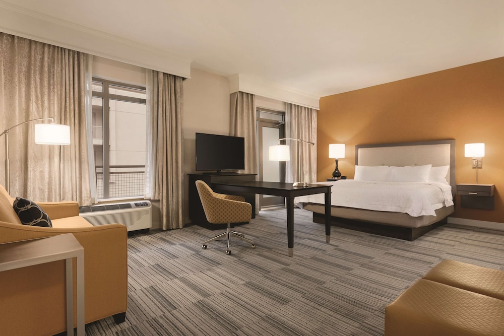 Studio Suite, 1 King Bed, Non Smoking, Balcony
