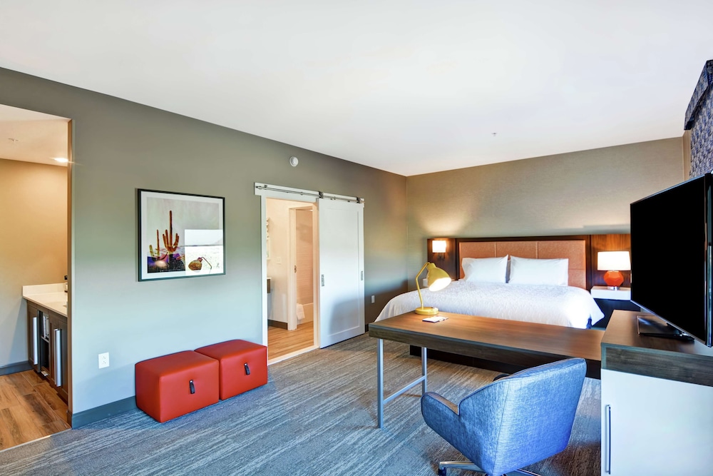 Suite, 1 King Bed, Accessible, Refrigerator & Microwave photo 2