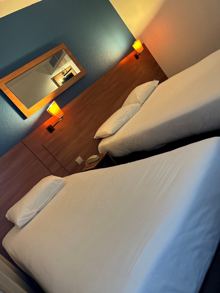 Standard Room, 3 Twin Beds