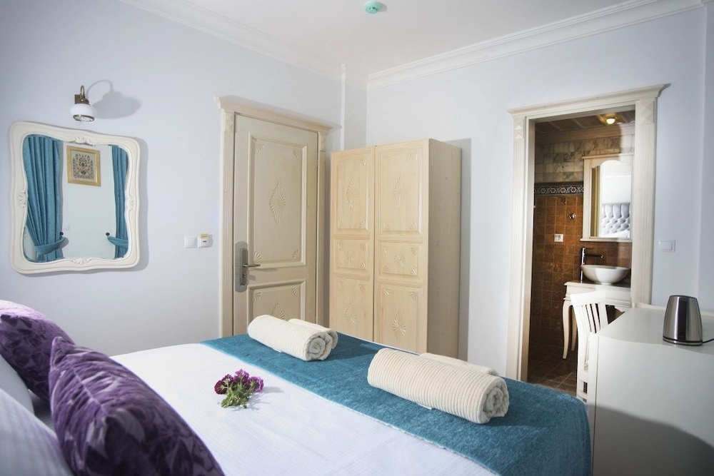 Standard Room with Balcony photo 1