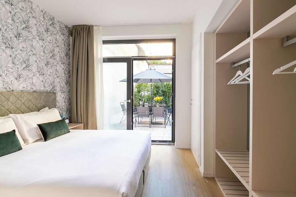 Signature Apartment, Garden View