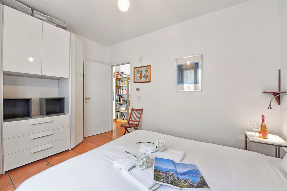 Standard Apartment, Multiple Bedrooms (Residenza Lungolago Melide)
