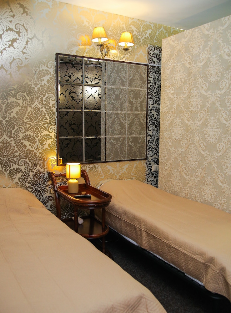 Small Double or Twin Room photo 1