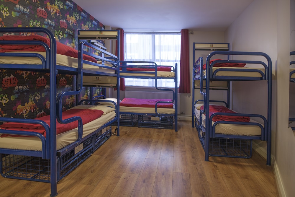 Shared Dormitory, Mixed Dorm, Ensuite (1 bed in a 5 bed mixed dorm Ensuite) photo 3