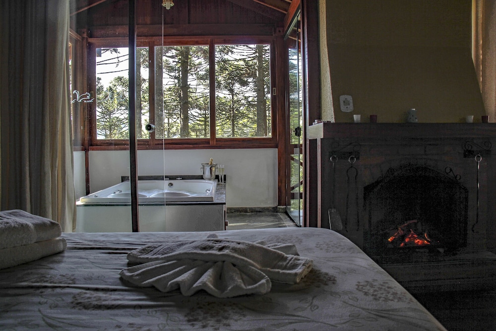 Chalet, Jetted Tub photo 1