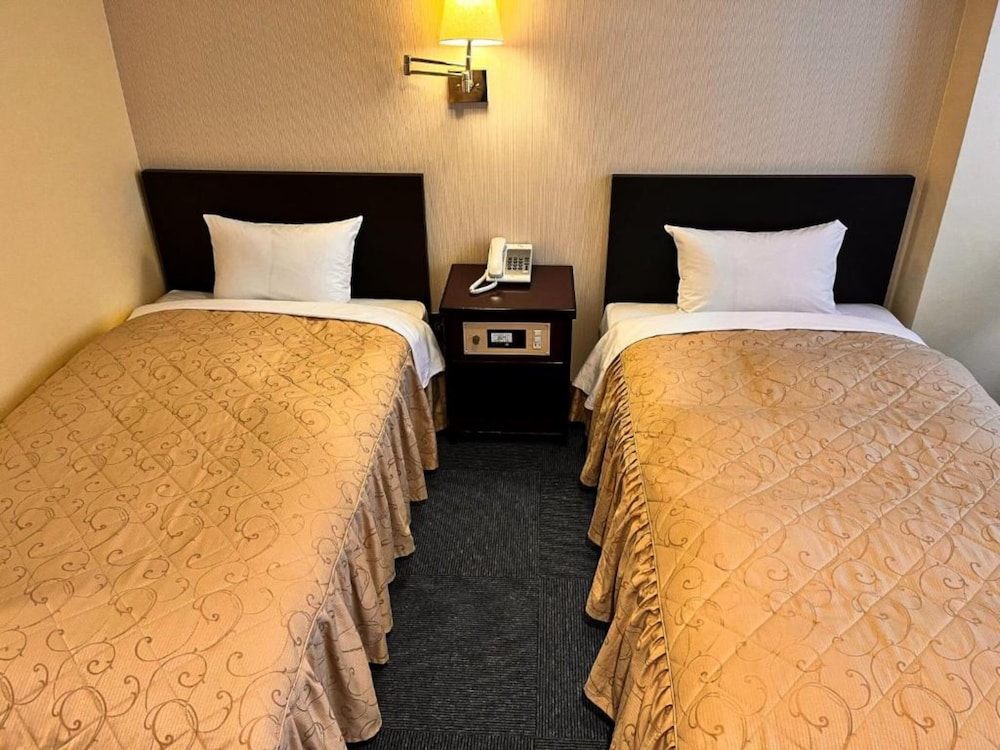 Twin Room, Non Smoking - Photo 3