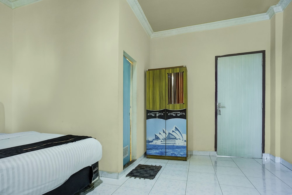 Standard Twin Room photo 2