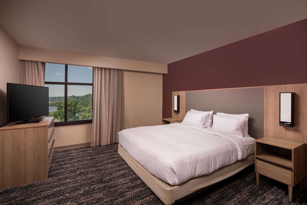 Suite, 1 Bedroom, Bathtub photo 2