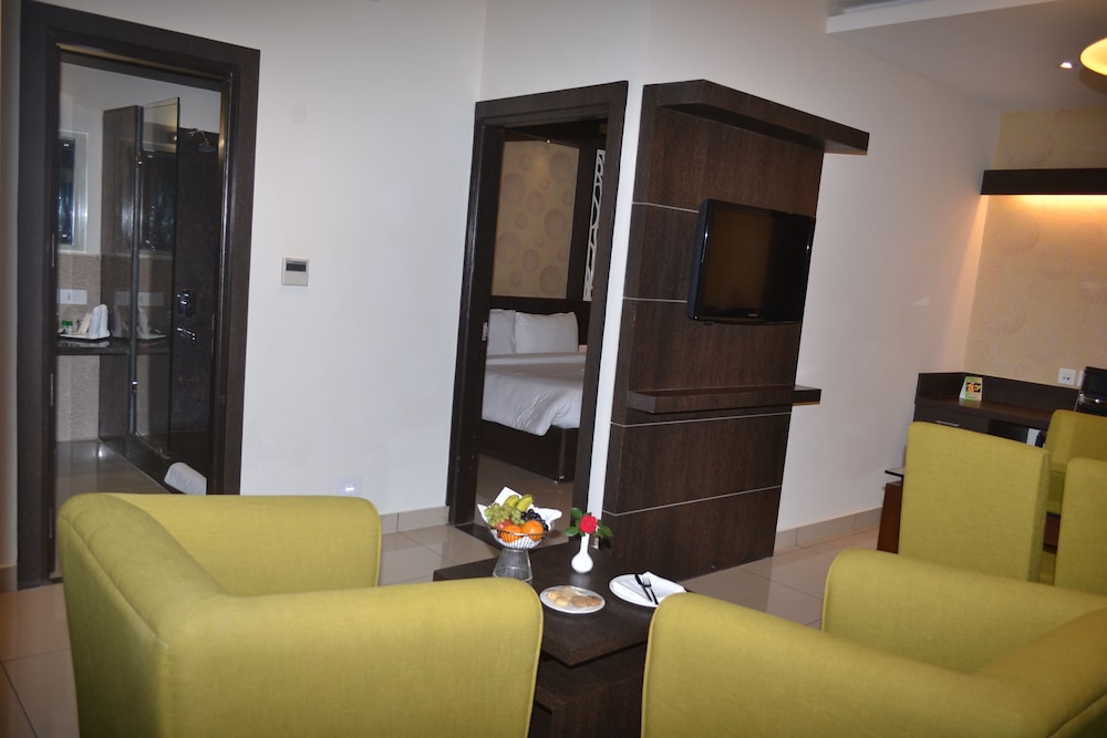 Executive Suite photo 2