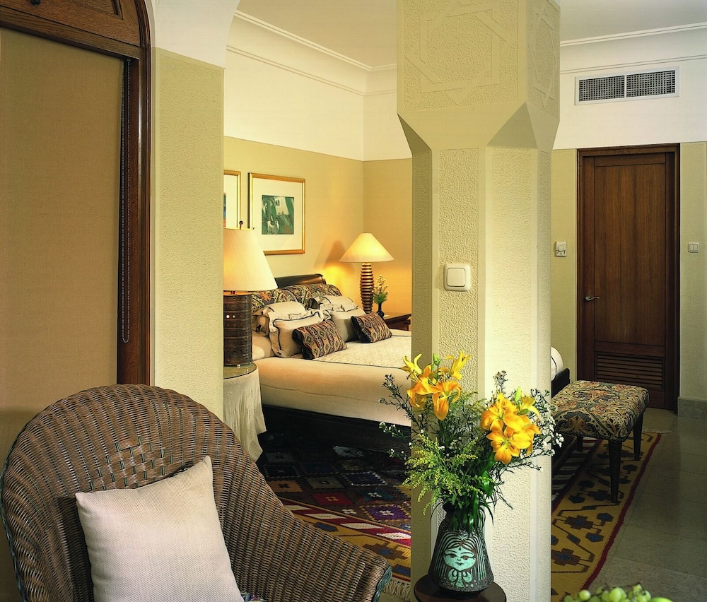 Superior Suite (Deluxe) photo 2