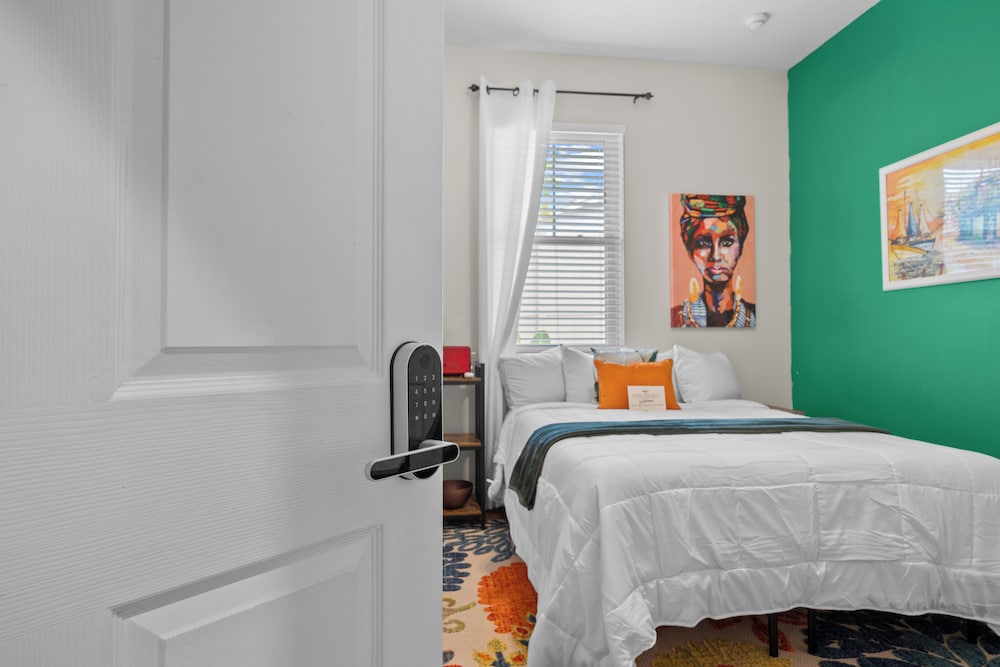 Room, Multiple Beds