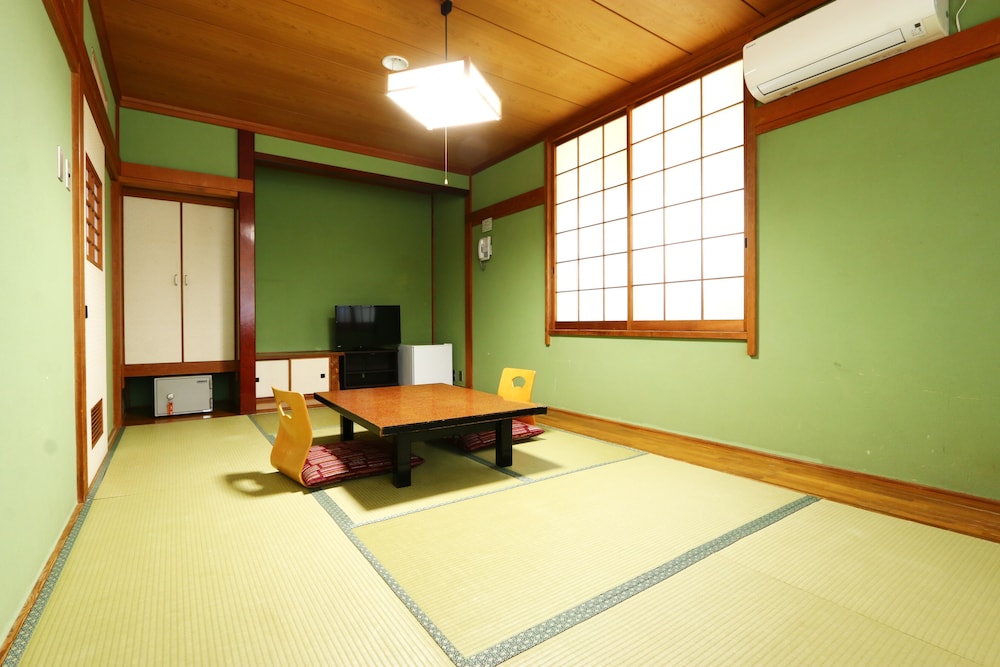 Traditional Room, Non Smoking, Shared Bathroom (1-4 pax, private toilet, no shower)