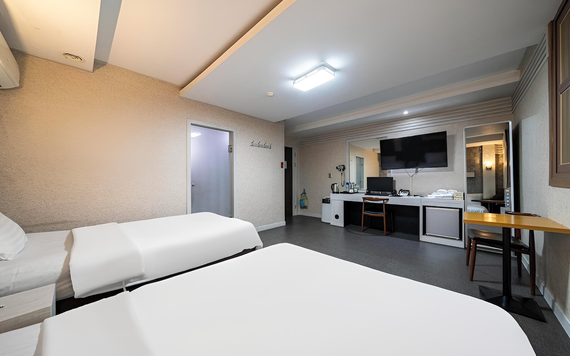 Room (Special Twin (Free Breakfast Netflix ) photo 1