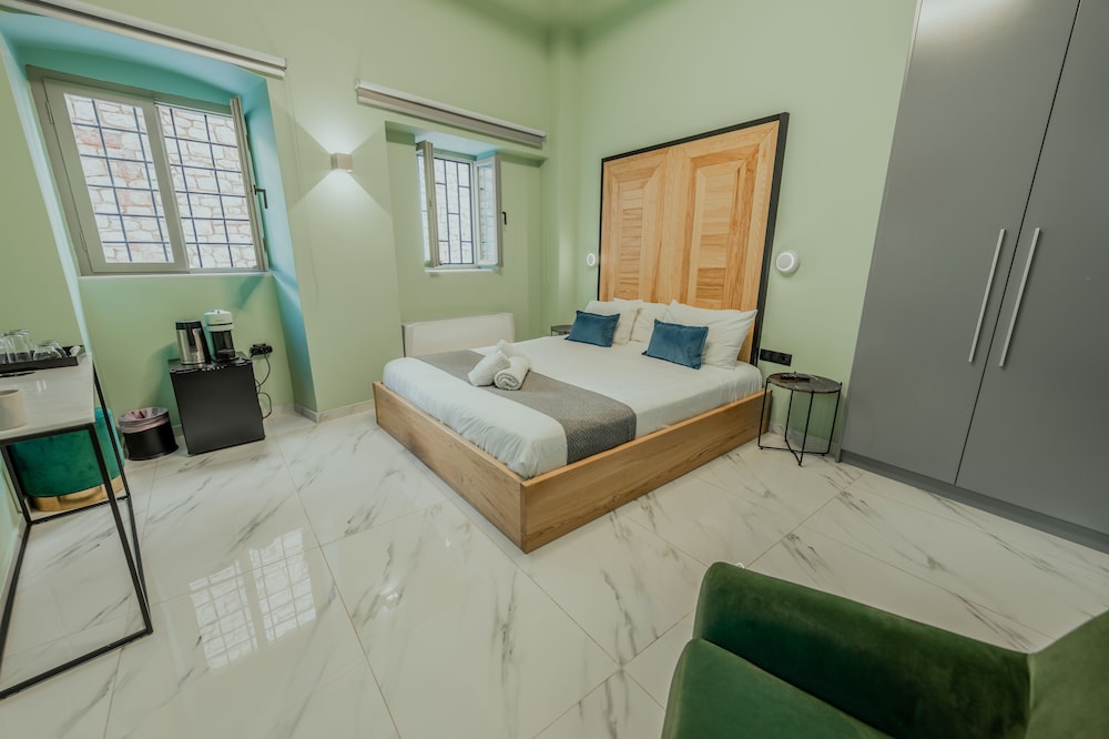 Premier Room, 1 King Bed (No.2)