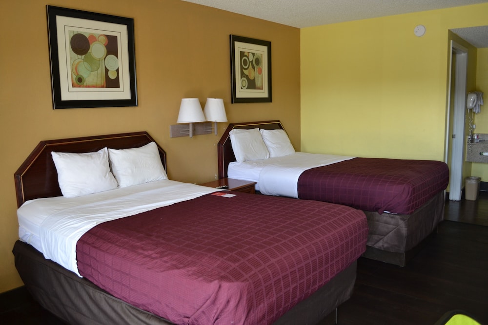Standard Double Room, 2 Double Beds, Smoking photo 1