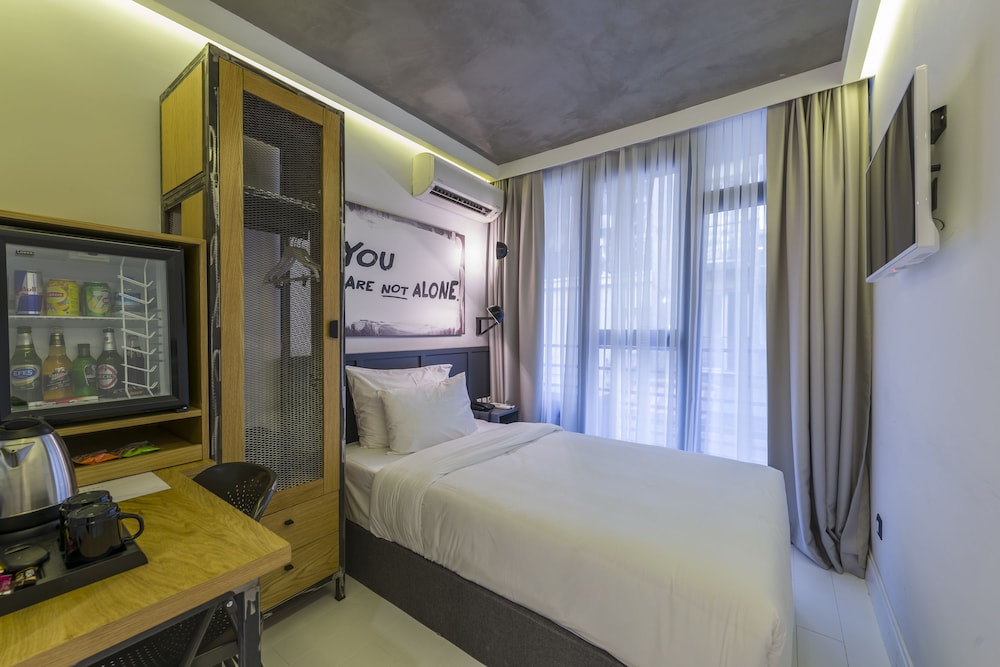 Single Room With Balcony photo 3