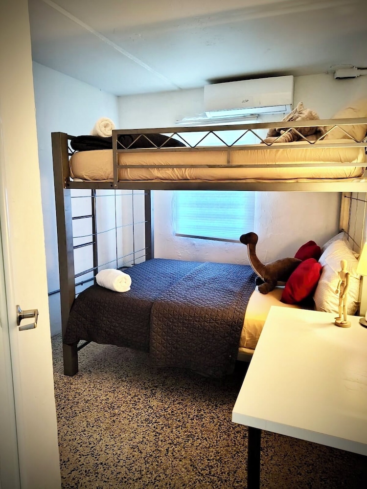Junior Apartment, 3 Bedrooms (A3) photo 3