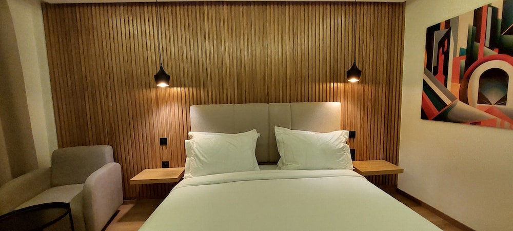 Standard Double Room - Photo 7