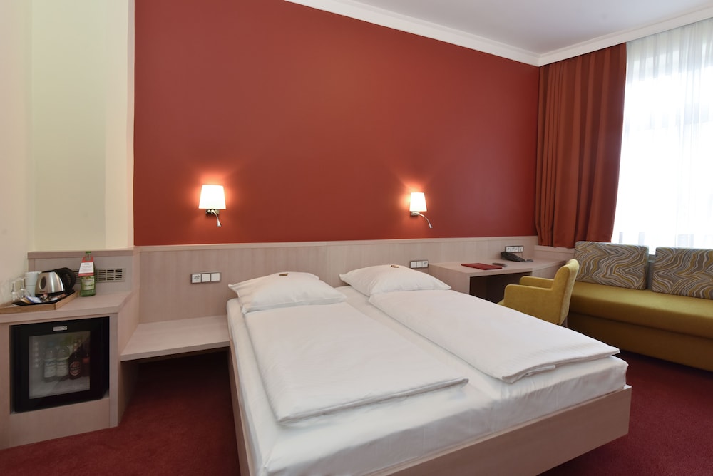 Deluxe Double Room photo 2