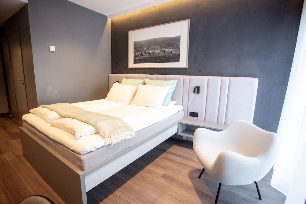 Superior Room, 1 Queen Bed, Oceanfront photo 2